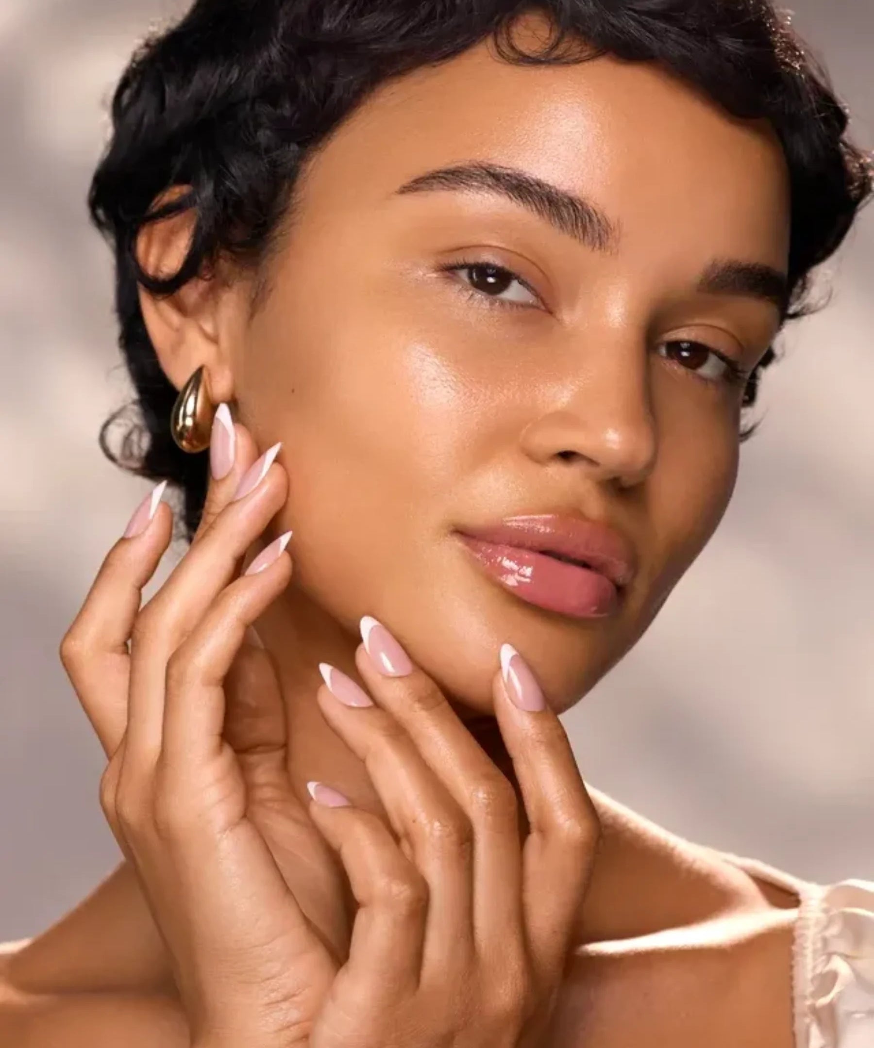 Model with luminous skin for Céleste Switala Nature’s Nirvana Soothing Face Oil